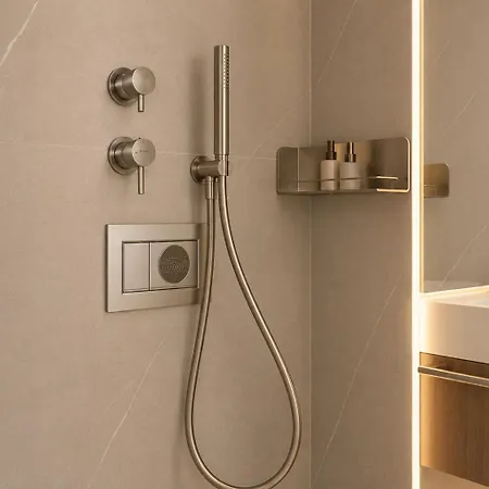 Renovated 1br Old Town - Balcony * Ольбія