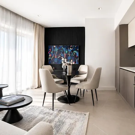 Renovated 1br Old Town - Balcony Апартаменти